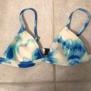 NWOT TRIANGL BIKINI TOP